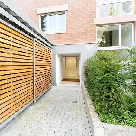 Ground Floor - Peaceful Living In The Of Lejlighed