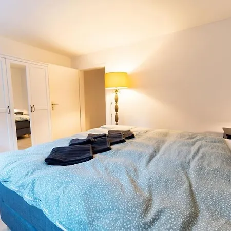 Ground Floor - Peaceful Living In The Of Apartment *