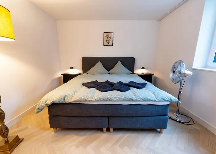 Ground Floor - Peaceful Living In The Of Daire Zürih