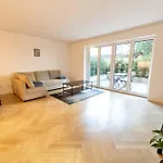 Ground Floor - Peaceful Living In The Of Apartment Zürich