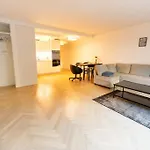 Ground Floor - Peaceful Living In The Of Apartment *