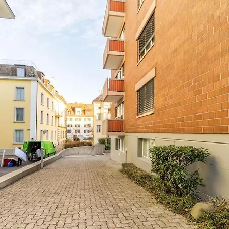 Ground Floor - Peaceful Living In The Of * Zürich