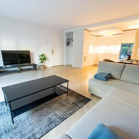 Ground Floor - Peaceful Living In The Of Lägenhet